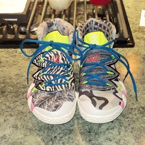 Nike Kyrie, Kybrid size 10